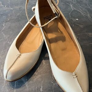 Fluevog Cream Leather Ankle-Strap Flats